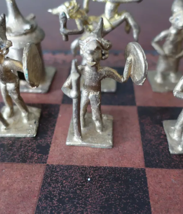 Zestaw afrykańskich figur z Gambii