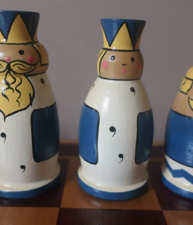 Komplet szachowy z ZSRR - bierki w stylu matrioszek