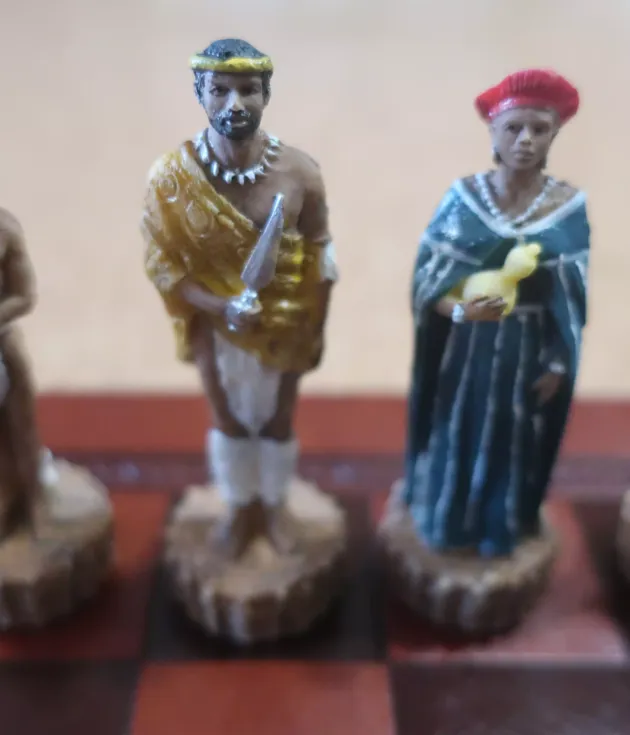 Komplet szachowy Chessmen  bierki z mielonego marmuru