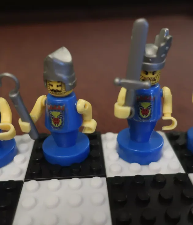 Holenderski komplet szachów - podobny do kompletów firmy LEGO